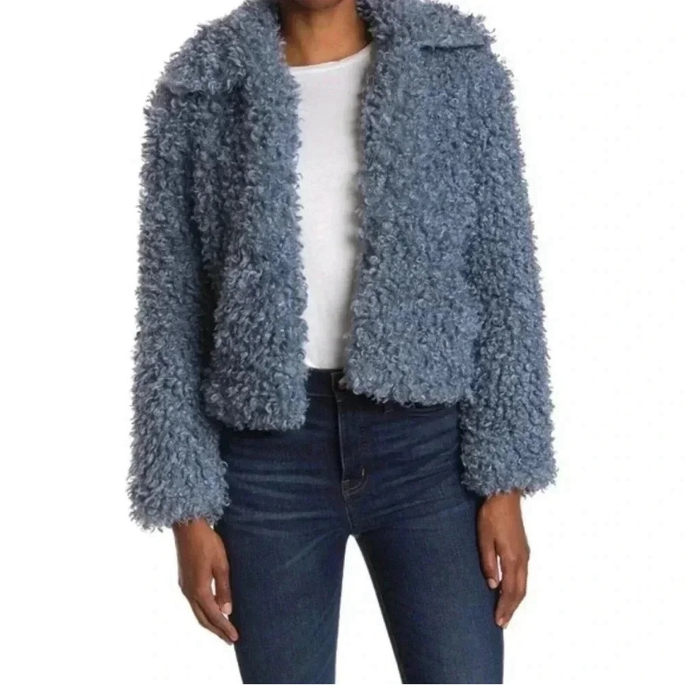 Noize Kelly Blue Faux Fur Teddy Collared Jacket